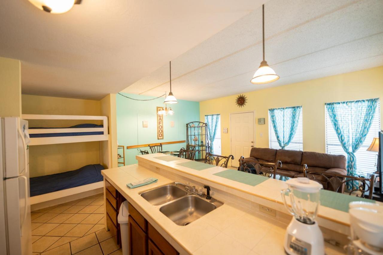 Affordable Spi Family Condo - Walking Distance To The Beach, Sleeps 6, Third Floor, 2025 Traveler Award South Padre Island Exterior foto